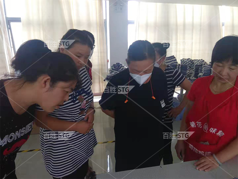 品質為先 *時裝通過SEDEX-2P審核并進入Disney供應鏈初審